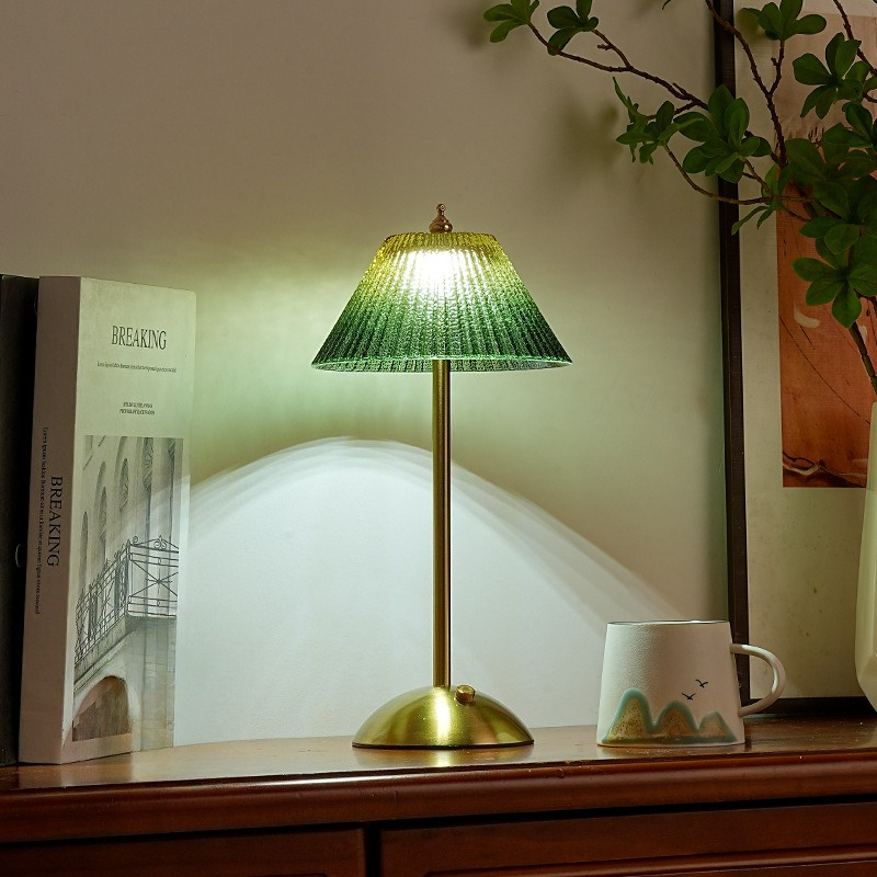 Luminária de Mesa de Vidro Pli - Wedding Led avaliação e preço