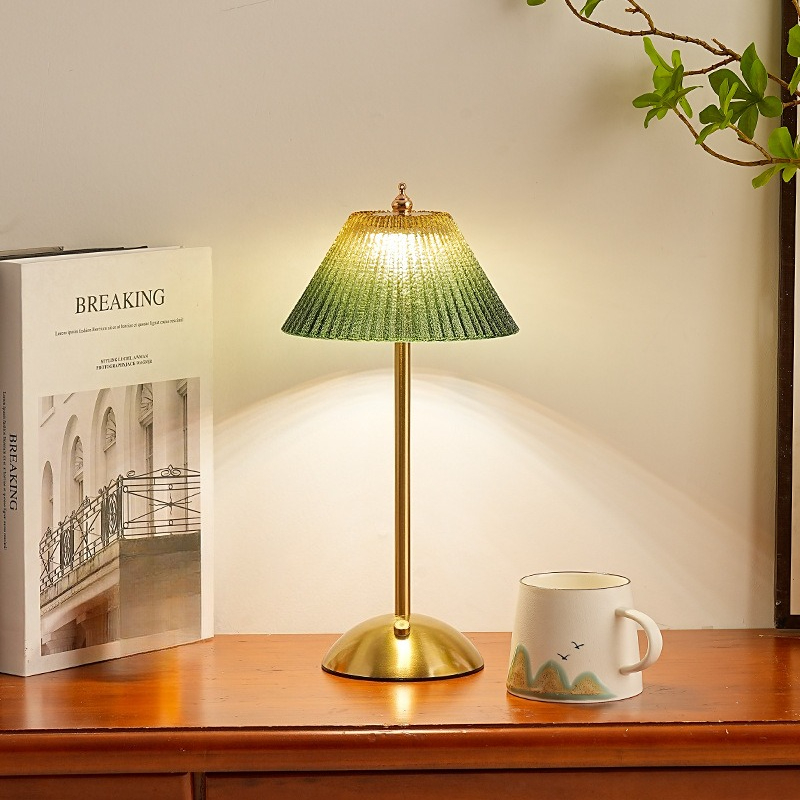 Luminária de Mesa de Vidro Pli - Wedding Led avaliação e preço
